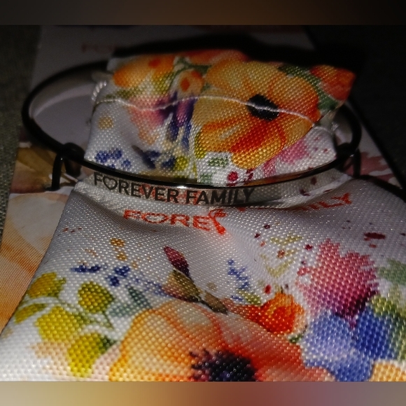 celebrate mom Jewelry - 💗NWT CUFF BRACELET-MOTHERS DAY GIFT💗